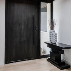 Noir Thora Console -Noir || Bloomingville Shop 74 8f9fa88d f226 4635 ac78 e6e726ce3cbe